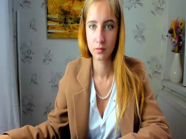 Live sex webcam photo for HillsFox #274749292