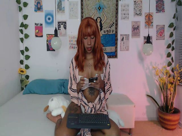 Live sex webcam photo for Hippie_Witch #273546296