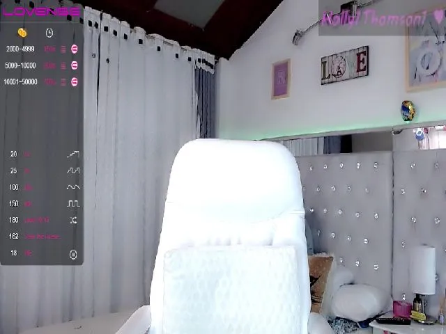 Live sex webcam photo for Holly1T #271745417