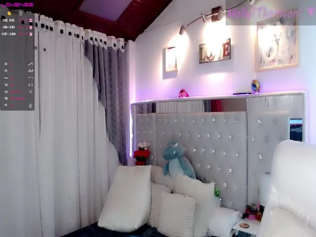 Live sex webcam photo for Holly1T #272139048
