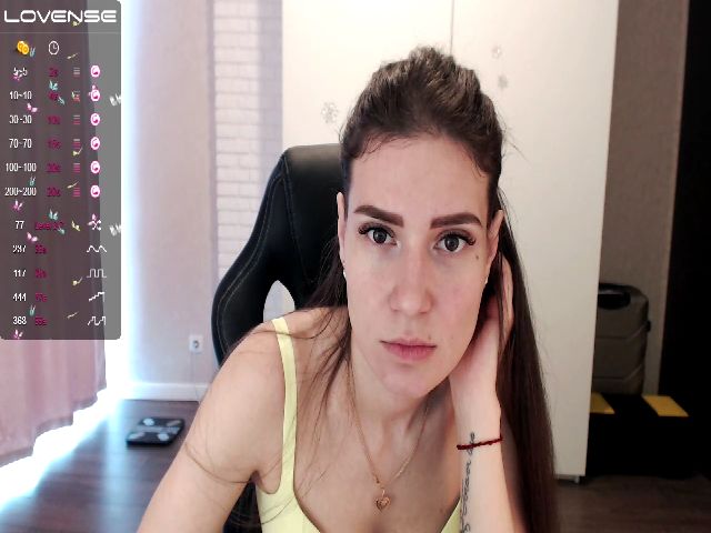 Live sex webcam photo for HollyMollyy #273461355