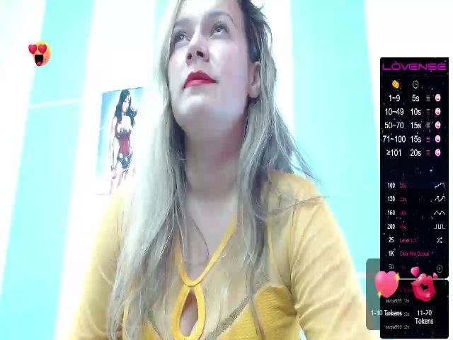 Live sex webcam photo for Holly_cum #272021919