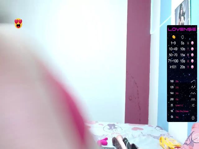 Live sex webcam photo for Holly_cum #272056173