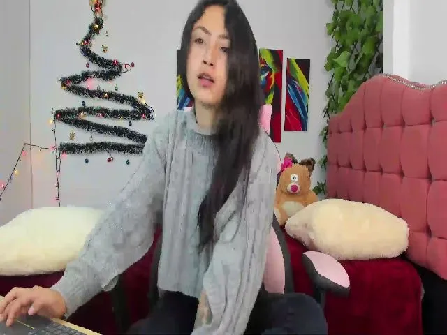 Live sex webcam photo for Holly_rosee #271833101