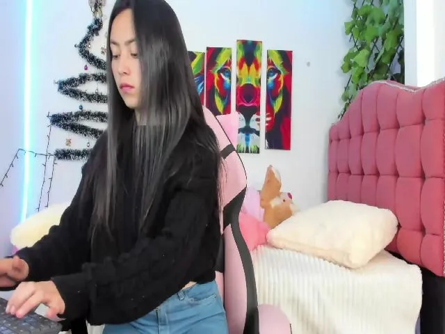 Live sex webcam photo for Holly_rosee #271925335