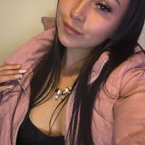 Live sex webcam photo for Holly_rosee