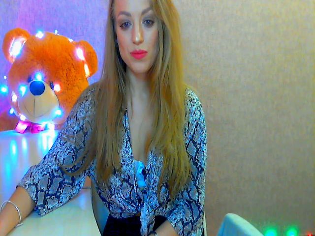 Live sex webcam photo for Hollyda #272395398