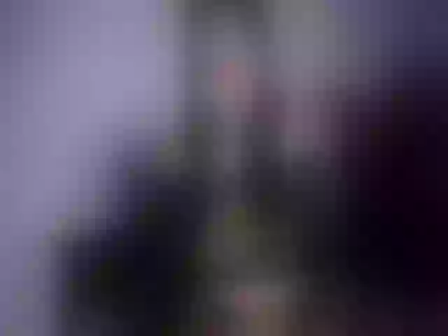 Live sex webcam photo for HolyCristal #272060730