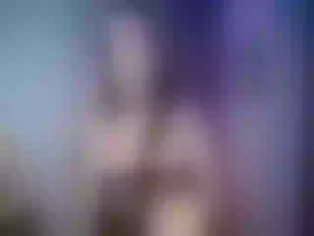 Live sex webcam photo for HolyCristal #272444690
