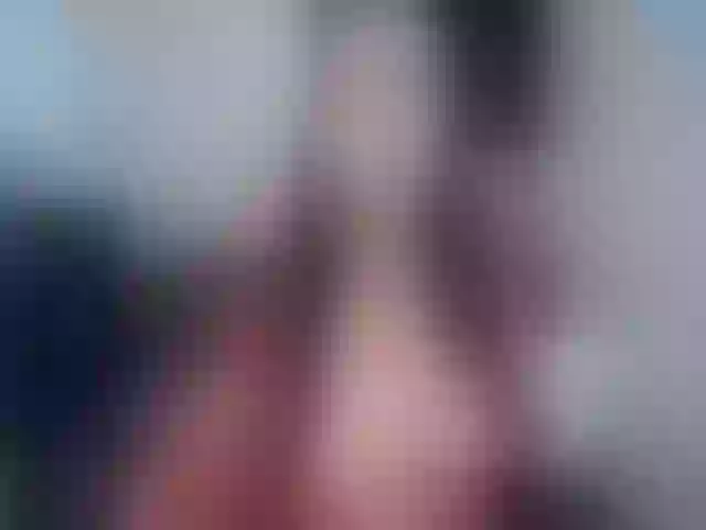 Live sex webcam photo for HolyCristal #272544229