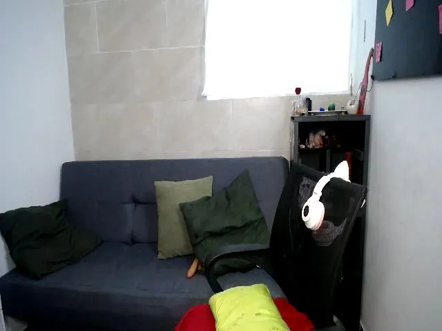 Live sex webcam photo for HolyCristal #272647403