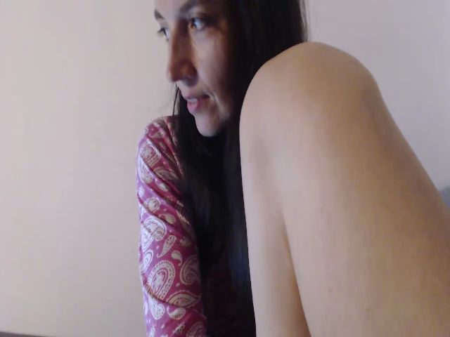 Live sex webcam photo for Homelady1 #275304853