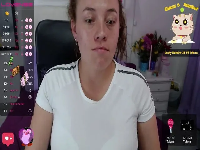 Live sex webcam photo for Honey21_ #273668624