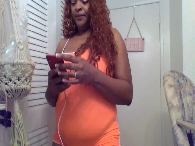 Live sex webcam photo for HoneyBrown89 #271749660