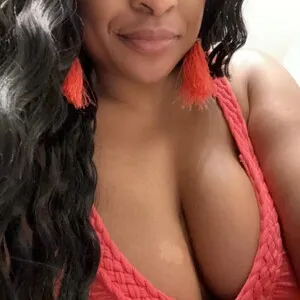 Live sex webcam photo for HoneyBrown89 #292972138