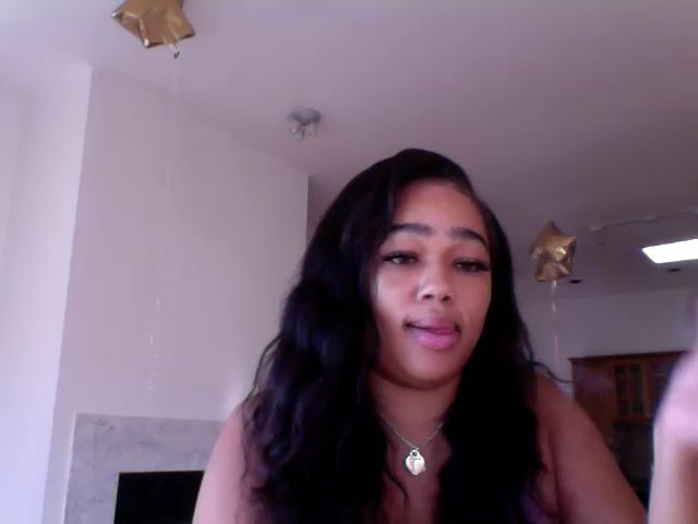 Live sex webcam photo for HoneyBusty69 #271722051