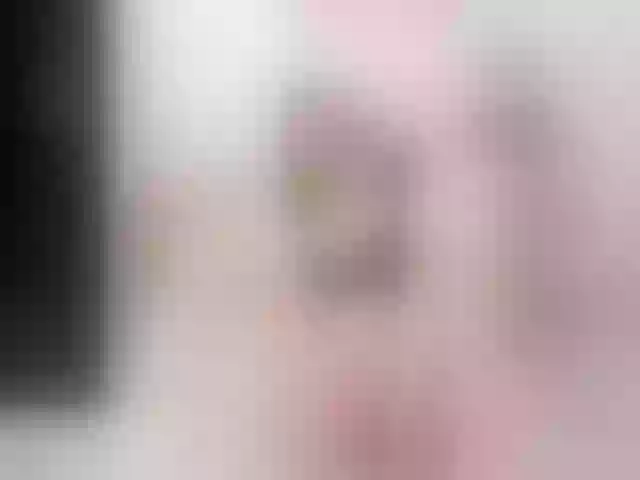 Live sex webcam photo for HoneyNina #273260094
