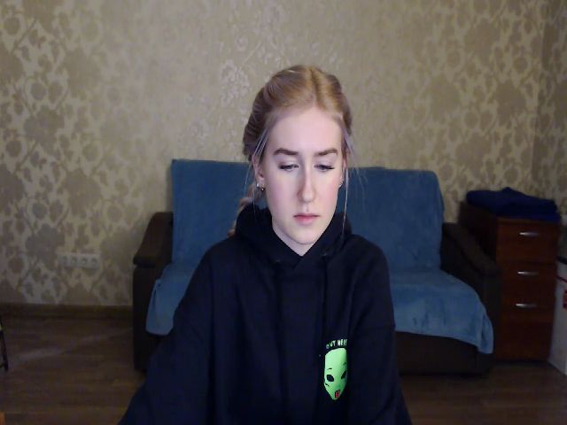 Live sex webcam photo for Honey_dream #271899732