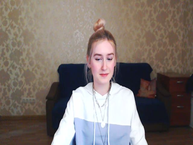 Live sex webcam photo for Honey_dream #272231051