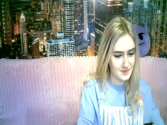 Live sex webcam photo for Honey_dream #272568607