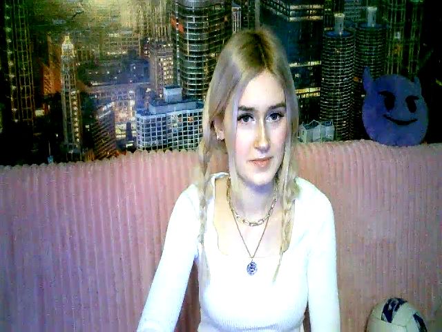 Live sex webcam photo for Honey_dream #272943708