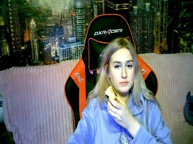 Live sex webcam photo for Honey_dream #273016435