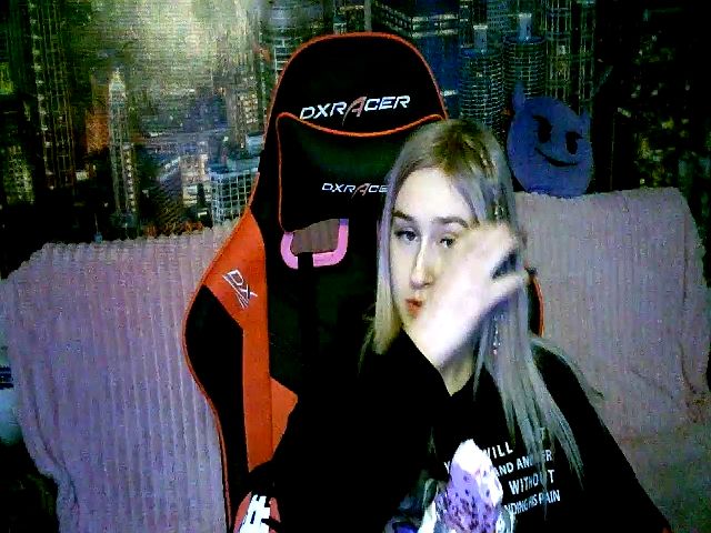 Live sex webcam photo for Honey_dream #273055889