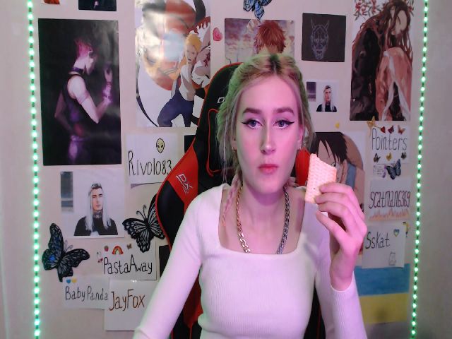 Live sex webcam photo for Honey_dream #273584010