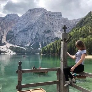 Live sex webcam photo for Honeymonii #278211526