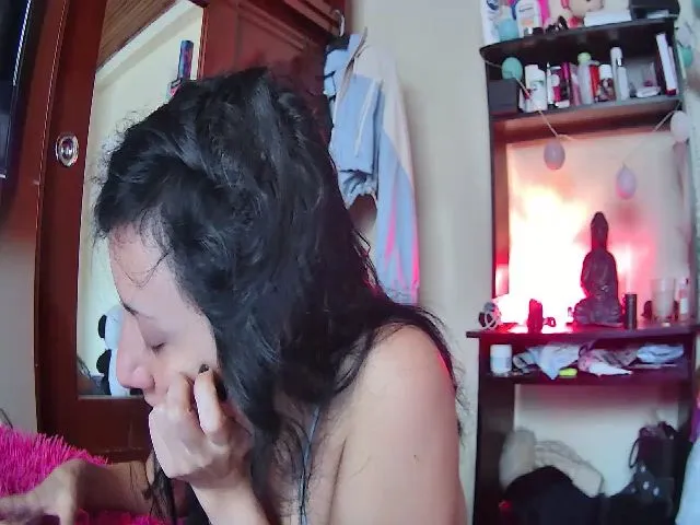 Live sex webcam photo for Hooliganx169 #272556677