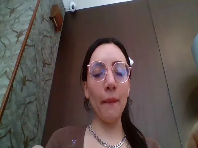 Live sex webcam photo for Hooliganx169 #273476686