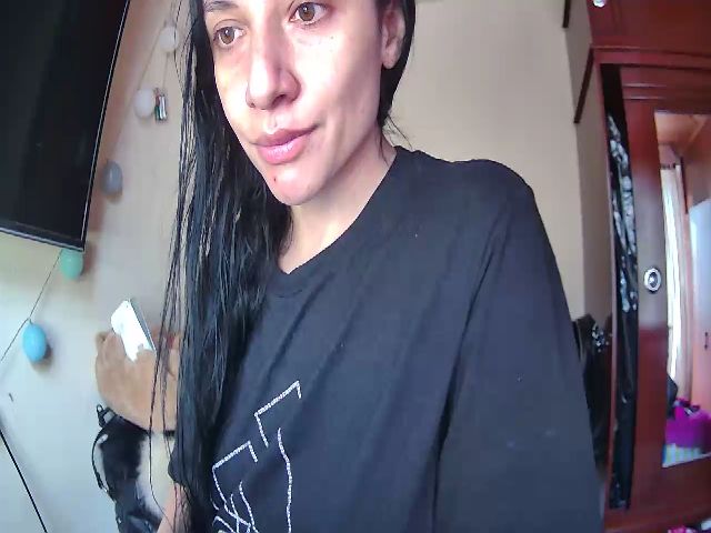 Live sex webcam photo for Hooliganx169 #273972355