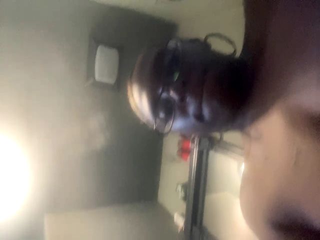 Live sex webcam photo for Hootie29 #272455000