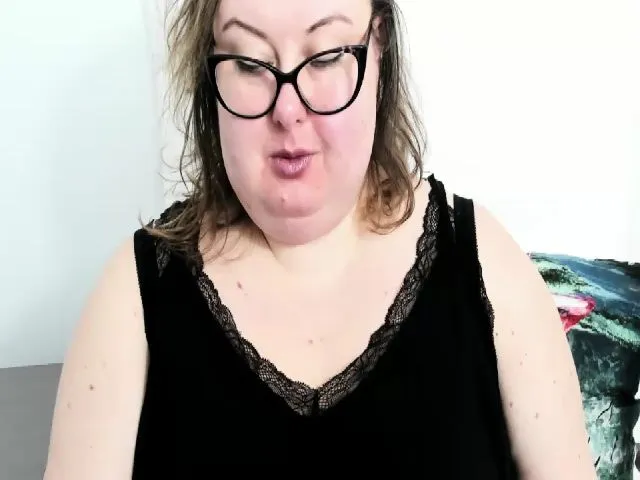 Live sex webcam photo for HornyBonnie #272629338