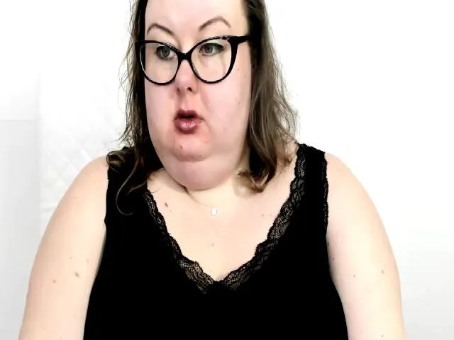 Live sex webcam photo for HornyBonnie #272695768