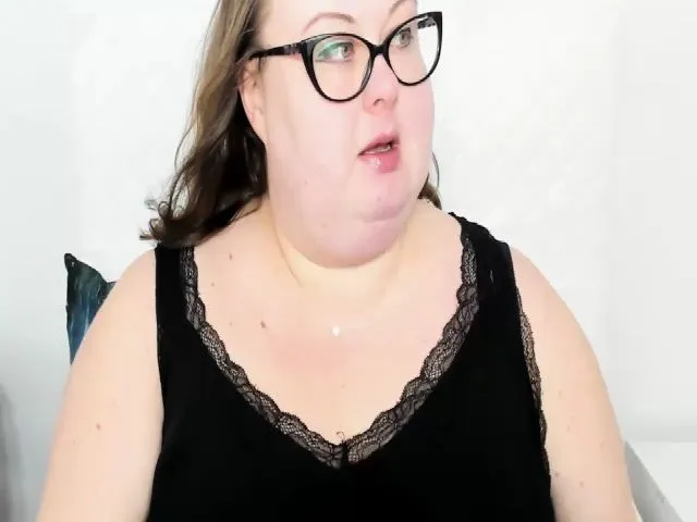 Live sex webcam photo for HornyBonnie #273480674