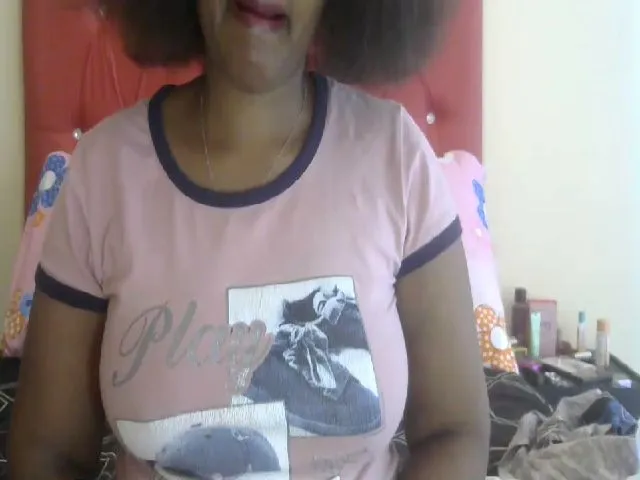 Live sex webcam photo for Hornycougar82 #274460897