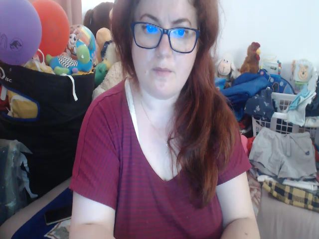 Live sex webcam photo for Hornyrihana89 #274307852