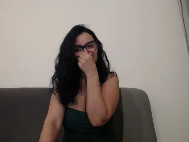 Live sex webcam photo for HotErikka #271781468