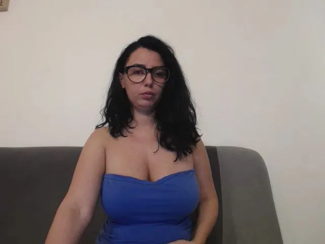 Live sex webcam photo for HotErikka #272767147