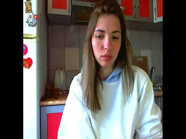 Live sex webcam photo for HotSexyLady_1 #272917322