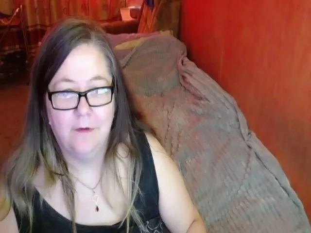 Live sex webcam photo for HotXXXGirl1 #272325169