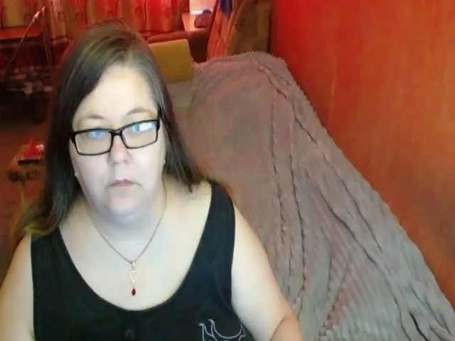 Live sex webcam photo for HotXXXGirl1 #272496035