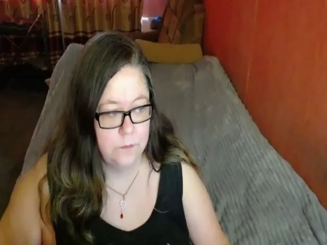 Live sex webcam photo for HotXXXGirl1 #272891723
