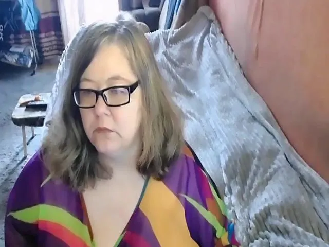 Live sex webcam photo for HotXXXGirl1 #274171668