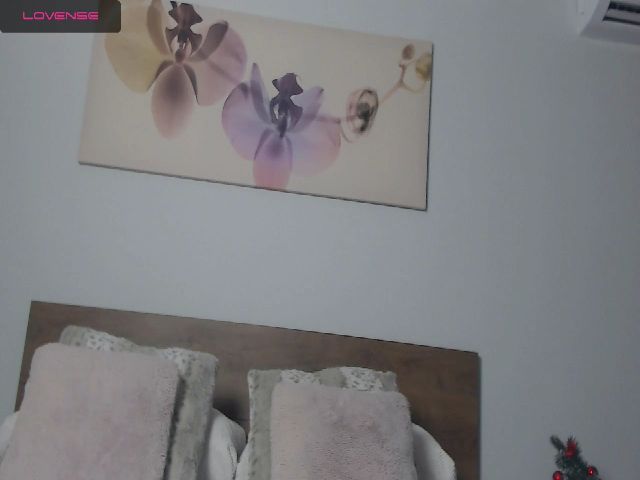 Live sex webcam photo for Hot_Nicol #271698952