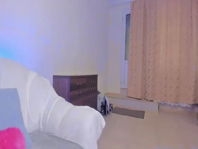 Live sex webcam photo for Hot_curvyy #273560012