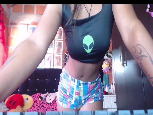 Live sex webcam photo for Hot_nia69 #273804168