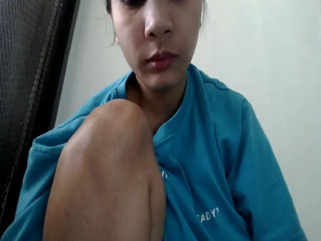 Live sex webcam photo for HotpukiLuver #272290563