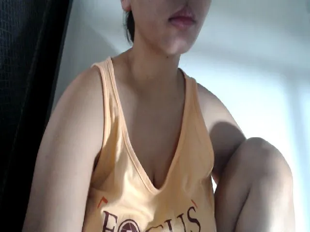 Live sex webcam photo for HotpukiLuver #272335677